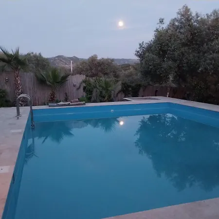 B&B Kusadasi فندق مبيت وإفطار كوشاداسيه
